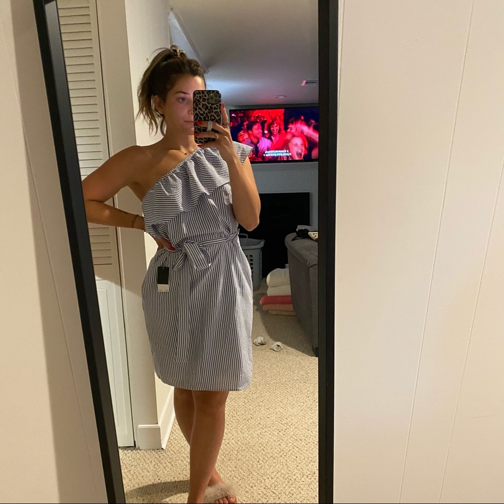 Nine West one shoulder ruffle seersucker dress